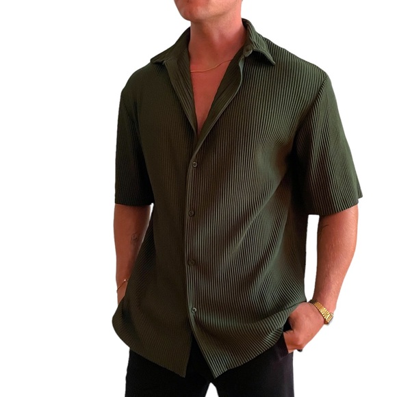 Ribbed Olive Green Zara Shirt - Picture 2 of 6